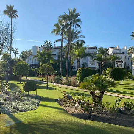 Precioso A Pie De Playa Estepona