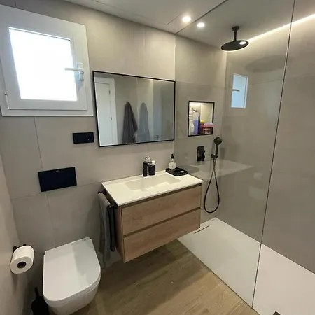 Precioso A Pie De Playa * Estepona